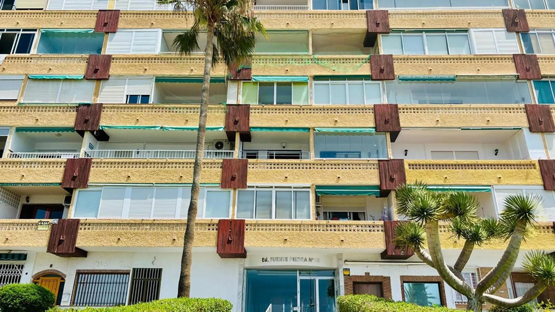 Magnificent Apartment On The Beachfront, Cleaning Included Almuñécar