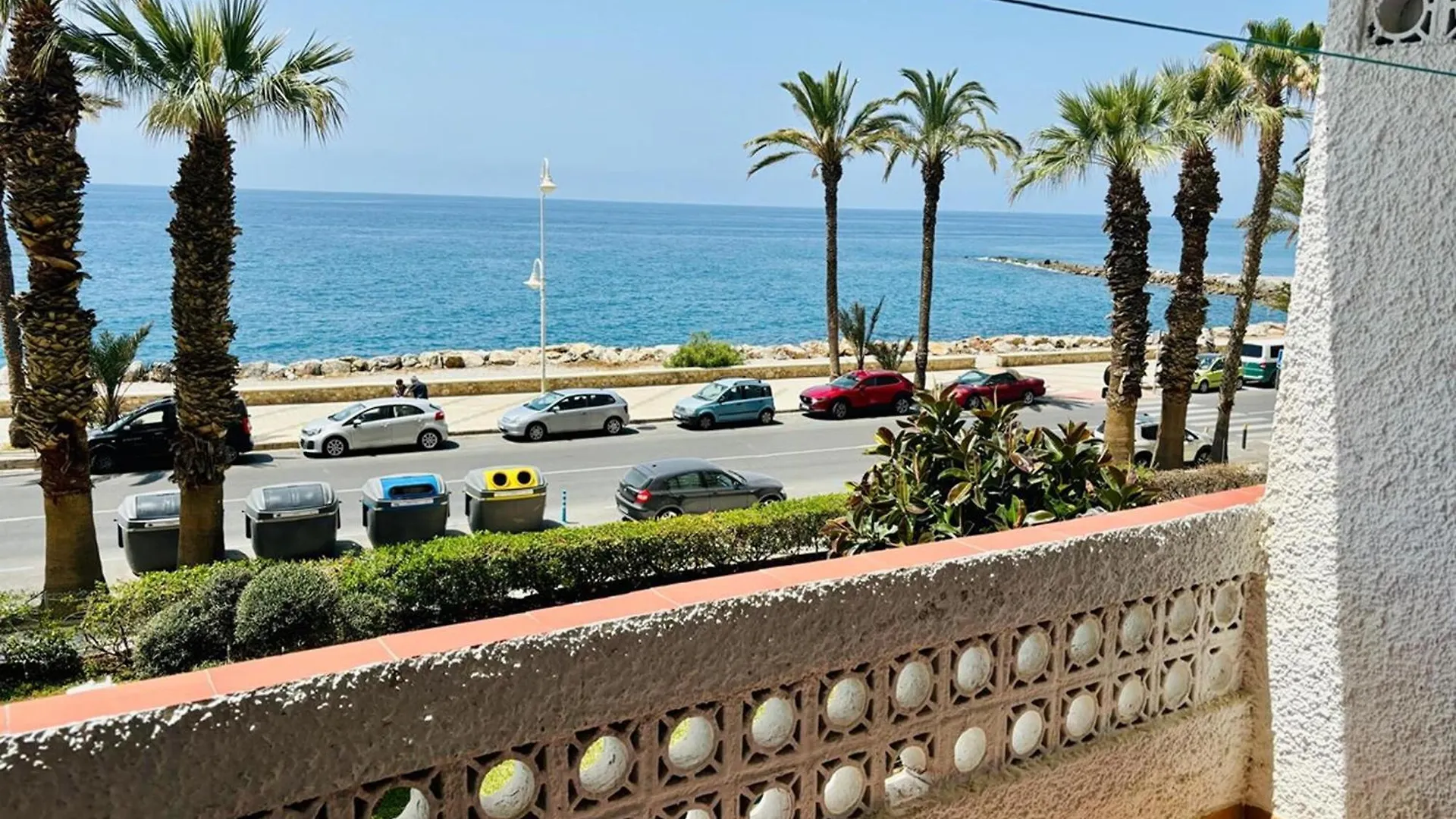 Magnificent Apartment On The Beachfront, Cleaning Included Almuñécar Spanje